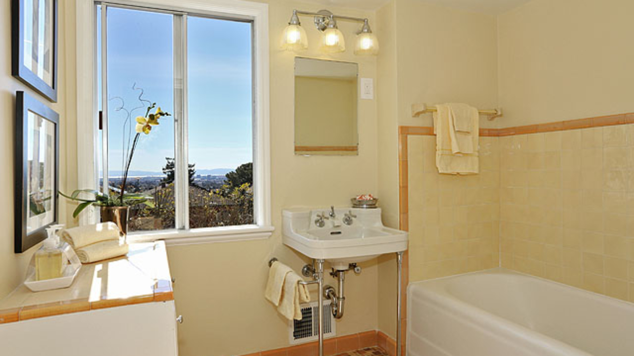 Oakland bathroom painting experts