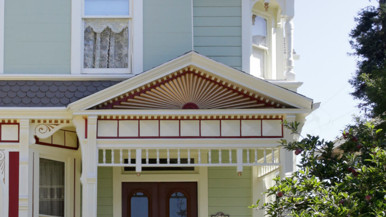 Central-Ave-Queen-Anne-Victorian-Blog