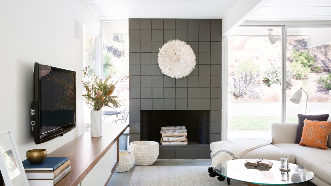 Eichler-Living-Room-Fireplace-2